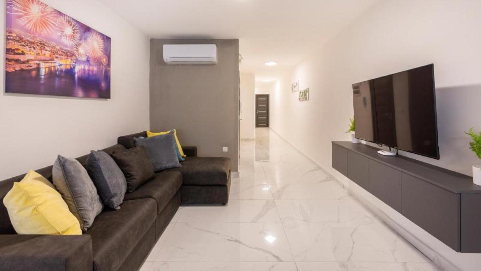 New 3 Bedroom Apartment A1 Сент-Полс-Бей Экстерьер фото