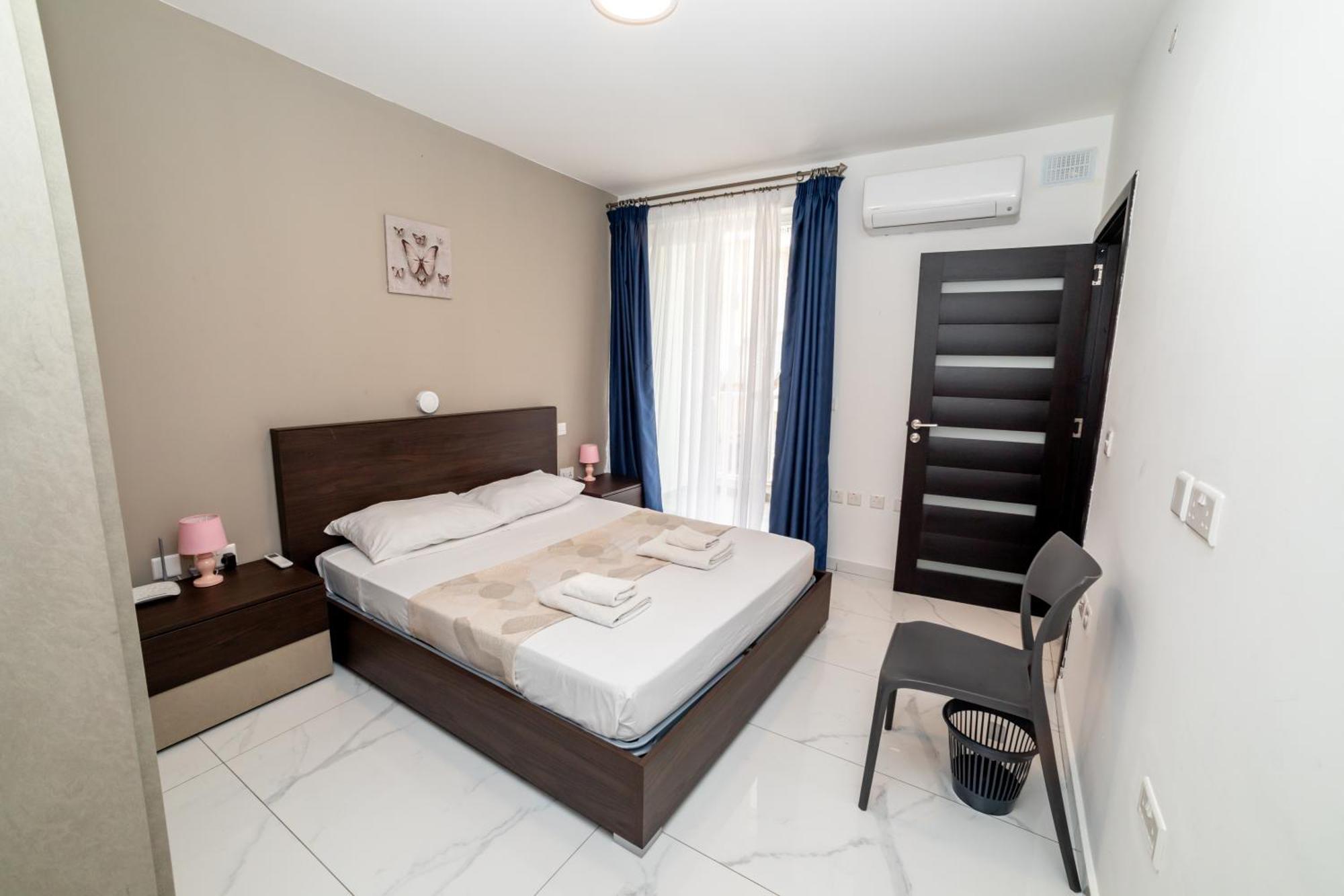 New 3 Bedroom Apartment A1 Сент-Полс-Бей Экстерьер фото