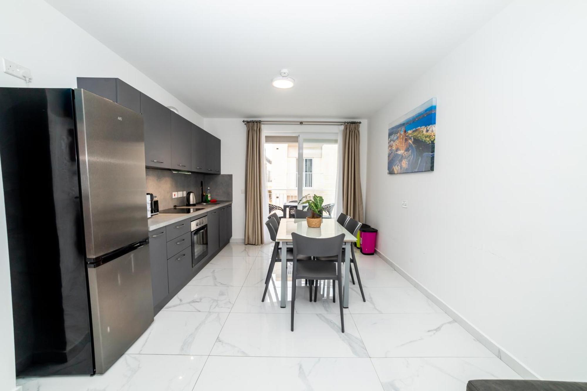 New 3 Bedroom Apartment A1 Сент-Полс-Бей Экстерьер фото