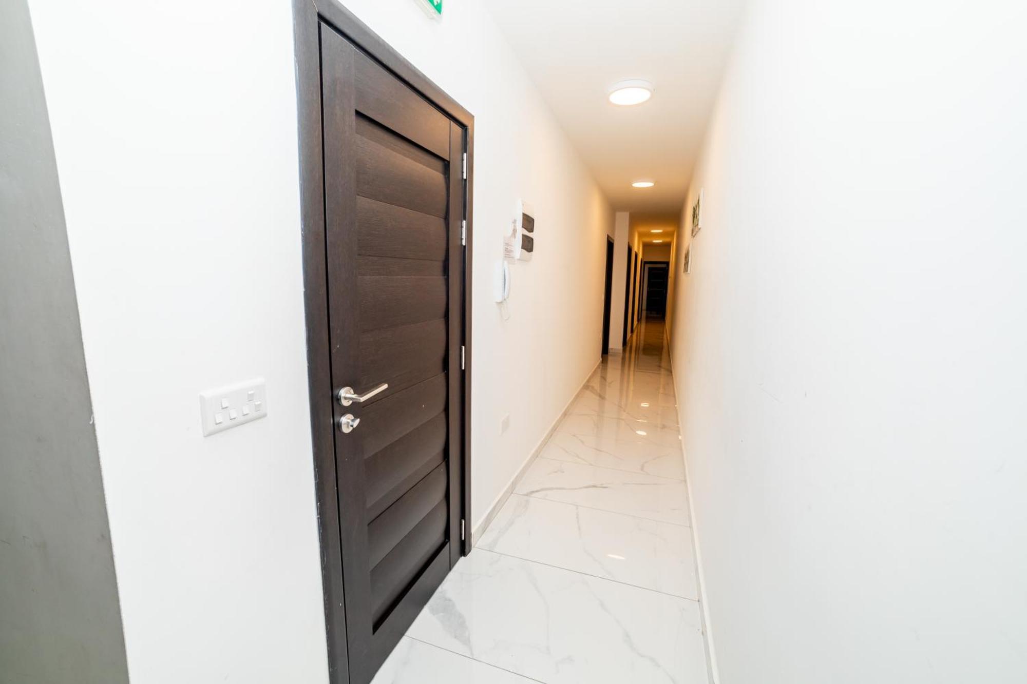 New 3 Bedroom Apartment A1 Сент-Полс-Бей Экстерьер фото